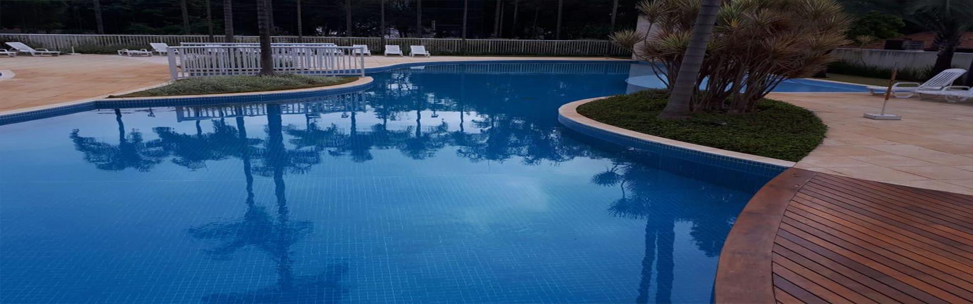 Empreza especializada na limpeza emergencial de piscinas em São Paulo